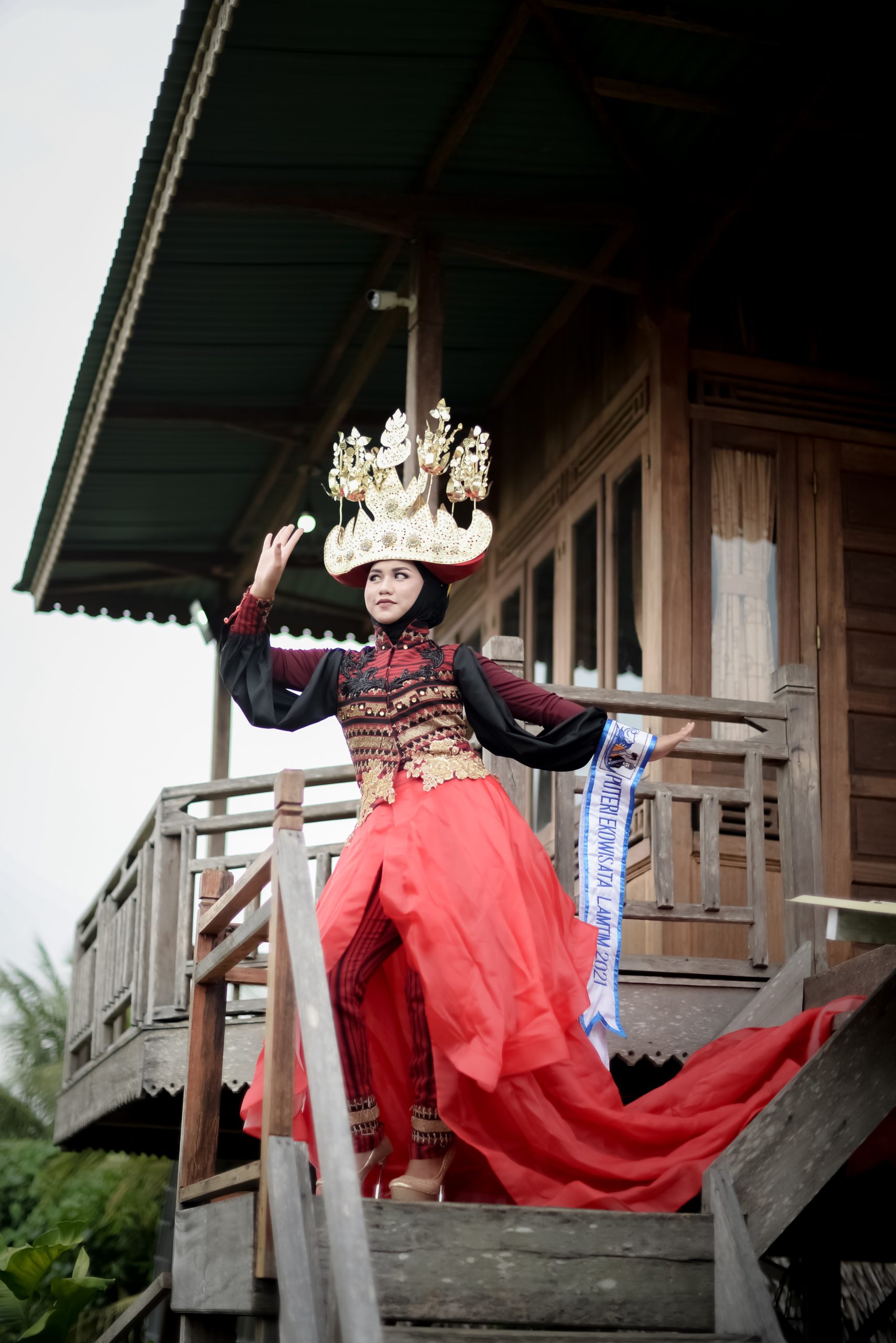 Siswa SMK Perintis Adiluhur Jabung Berhasil Raih Top 6 Puteri Ekowisata Lampung 2021 dan Best In Traditional Costume